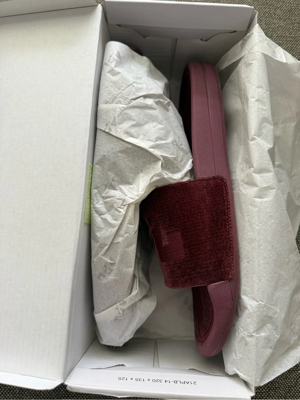 NEW APL Men's Burgundy Techloom Velvet Slide Size 11 Casual Sporty Athletic